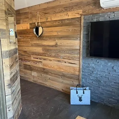 Chalet Avec Sauna 3* Daire *